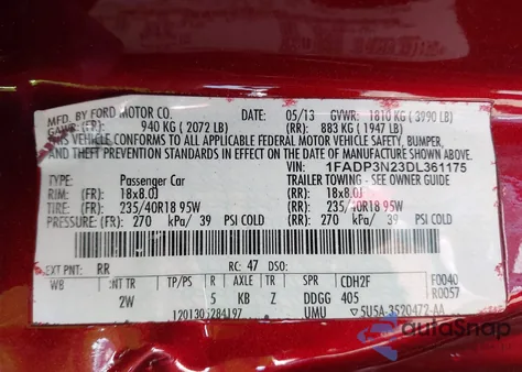 2013 Ford Focus Titanium z USA, uszkodzony, nr VIN 1FADP3N23DL361175